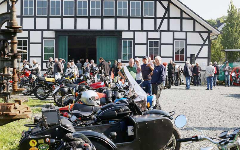 Oldtimer und Motorräder im Technikmuseum Freudenberg